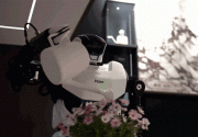 首款鸿蒙人形机器人“管家”现身 浇花晾衣样样在行